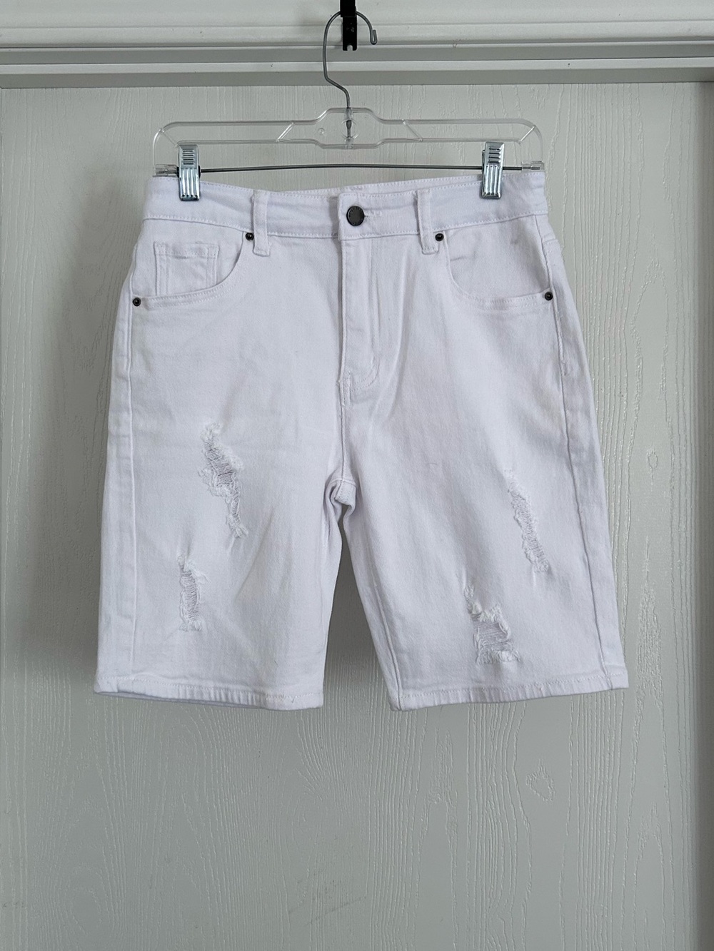 Roswear | NWT White Distressed Denim Jean Shorts | Size Medium